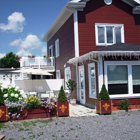 Trois-Rivières Motel Canadien المظهر الخارجي الصورة