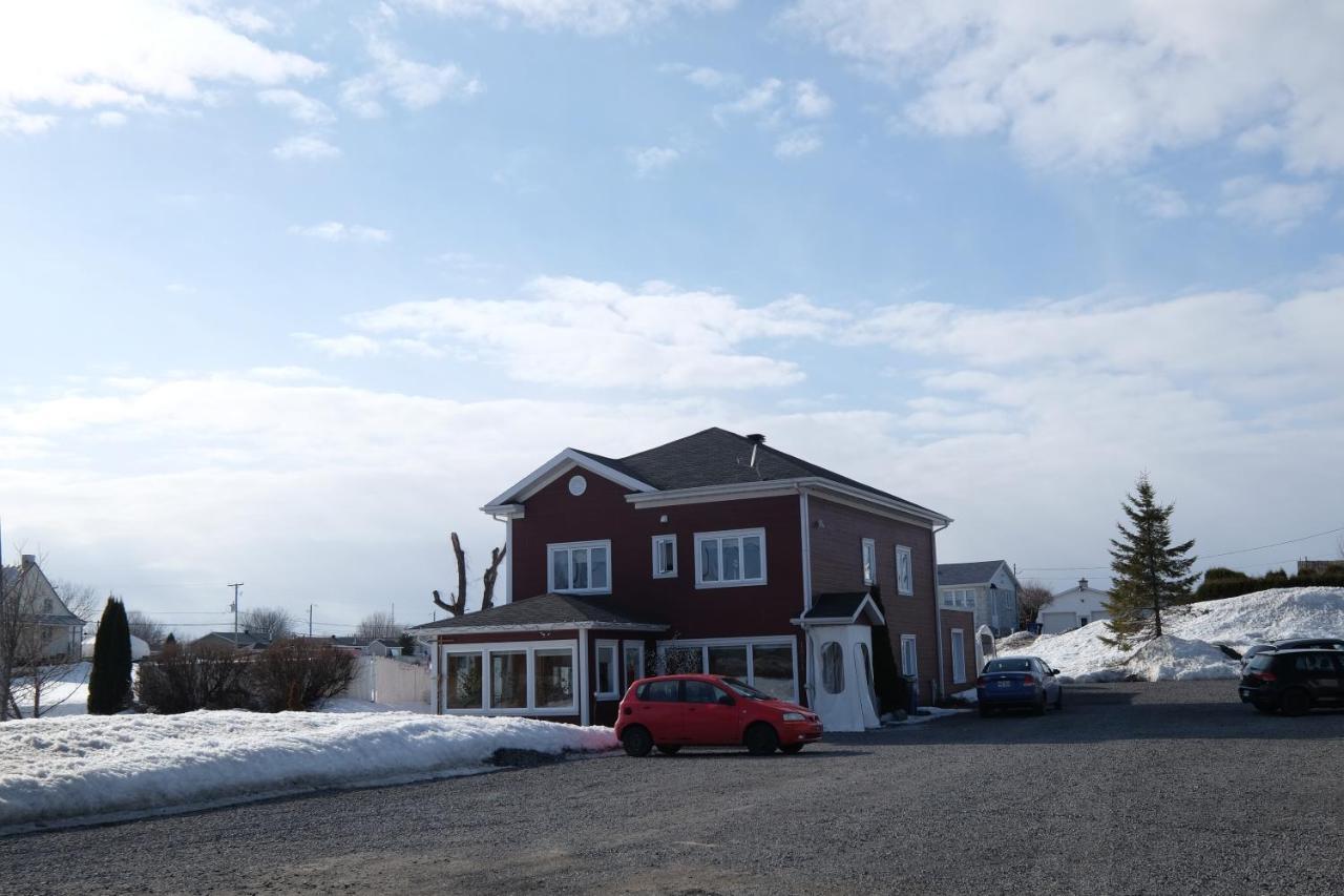 Trois-Rivières Motel Canadien المظهر الخارجي الصورة